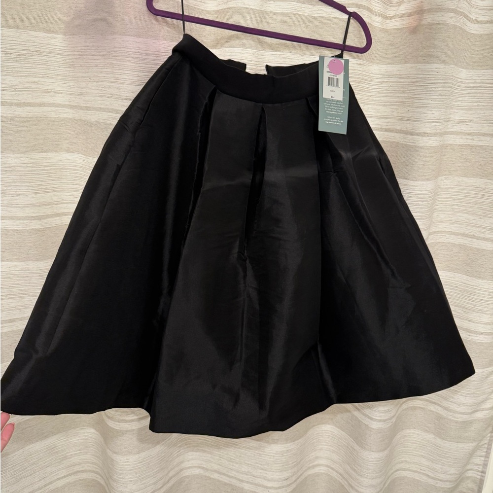 Elegant Black Women's Skirt